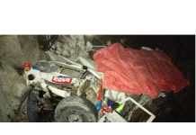 इन्द्रसरोवरको सिमखोलामा बोलेरो पिकअप दुर्घटना, एक जनाको मृत्यु