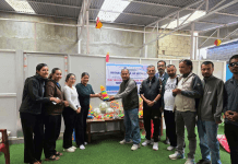 अटिजम केन्द्रलाई खेल सामग्री प्रदान